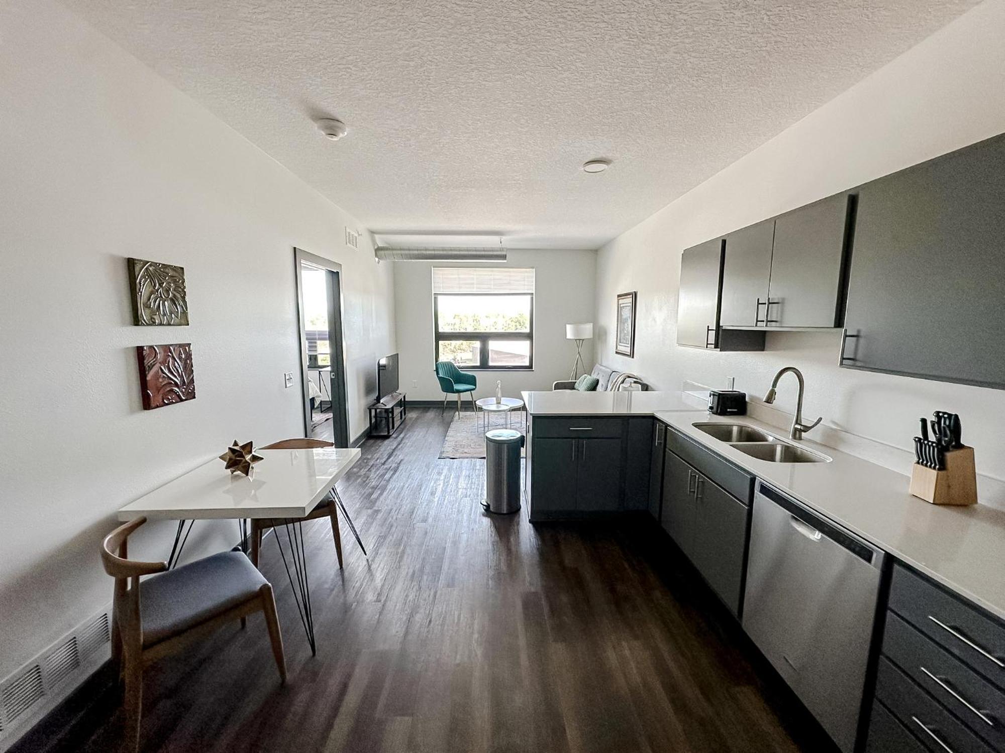 Sleepover 1Bd 1Ba Des Moines Apartments Exterior photo